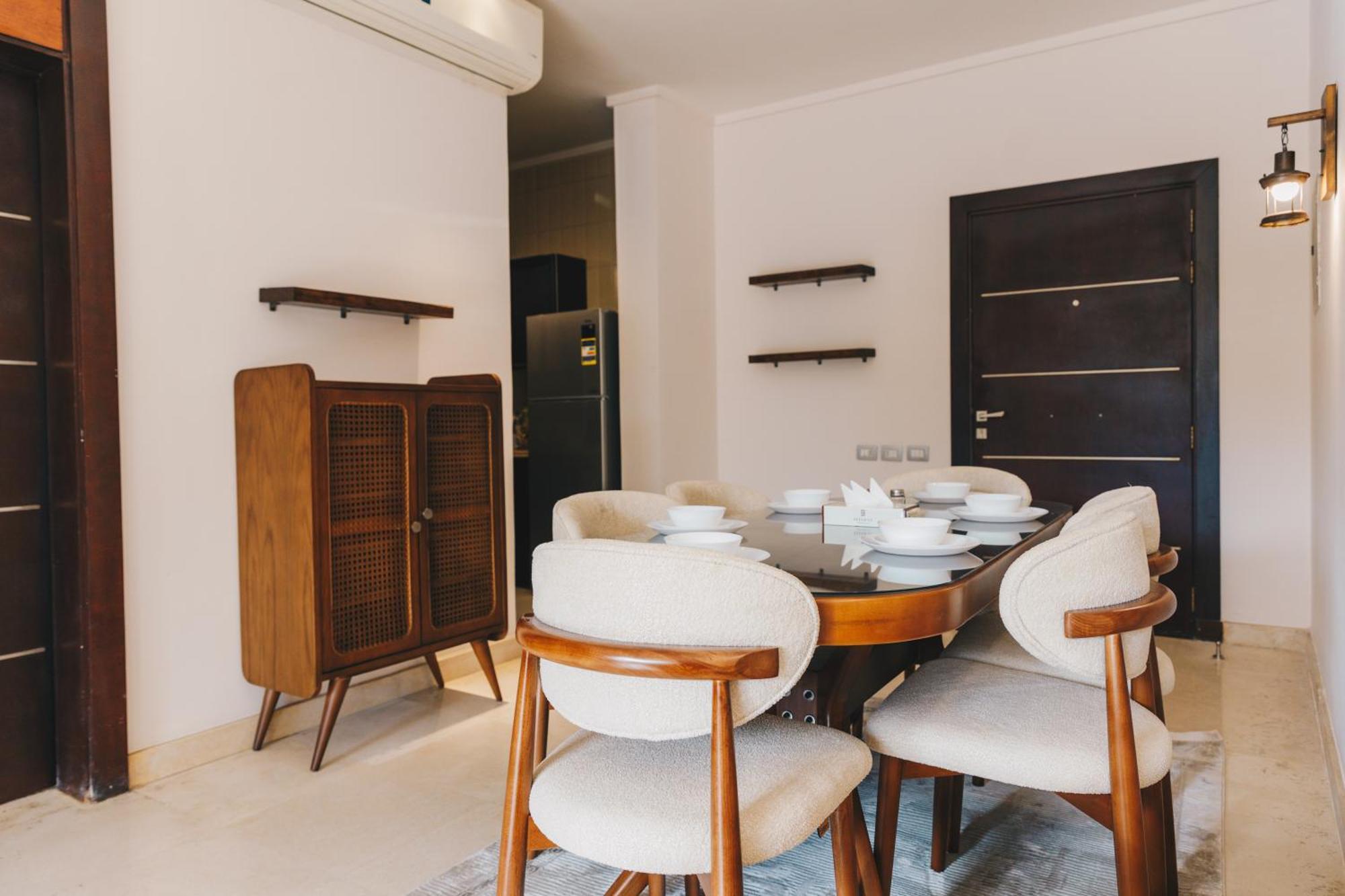 The Residential Near Auc By Elegant