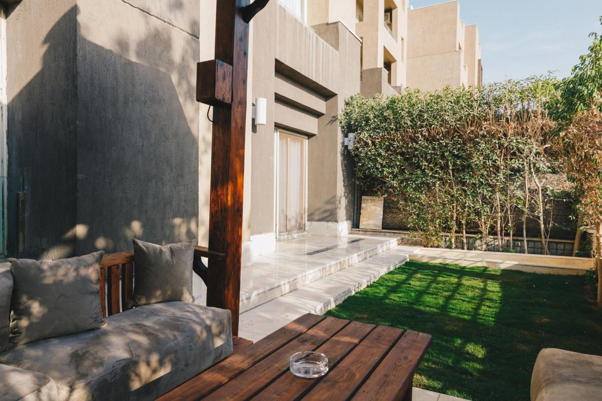 Apartment The Residential Near Auc By Elegant *